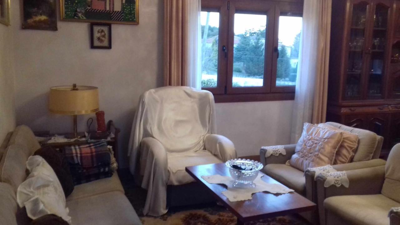Villa Con Piscina En Panton Ribeira Sacra Galicia Ideal Para Familias الغرفة الصورة